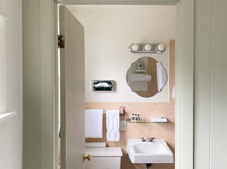 The River Hills Motel Algoma, Wi Near Door County