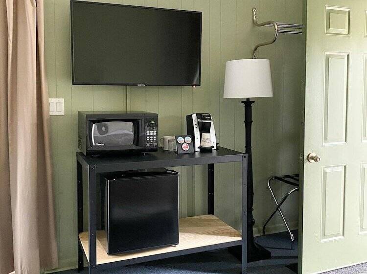 The River Hills Motel Algoma, Wi Near Door County