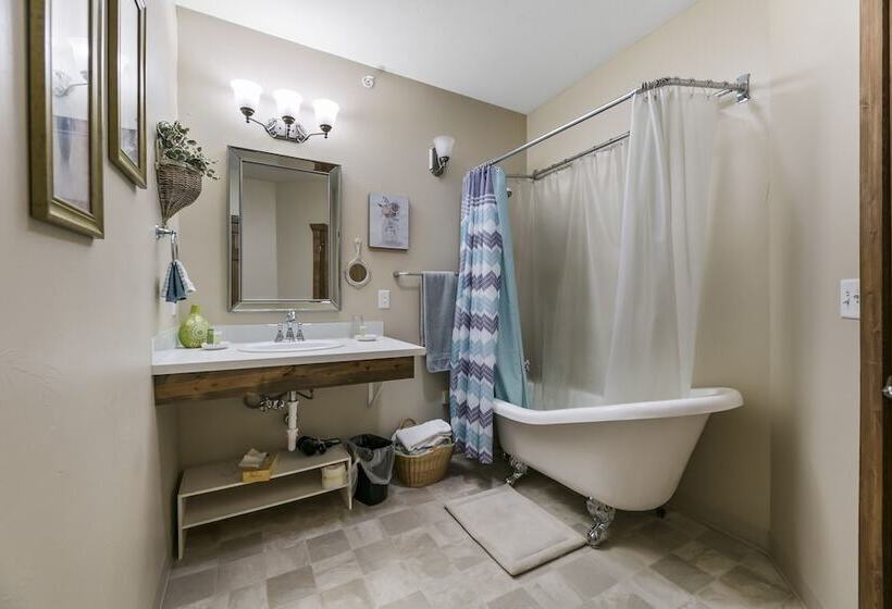 Twisters Bed And Breakfast