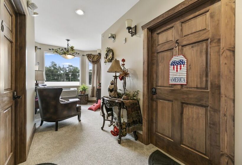 Twisters Bed And Breakfast