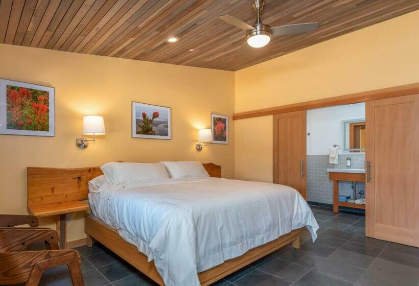 Wildflower Boutique Motel