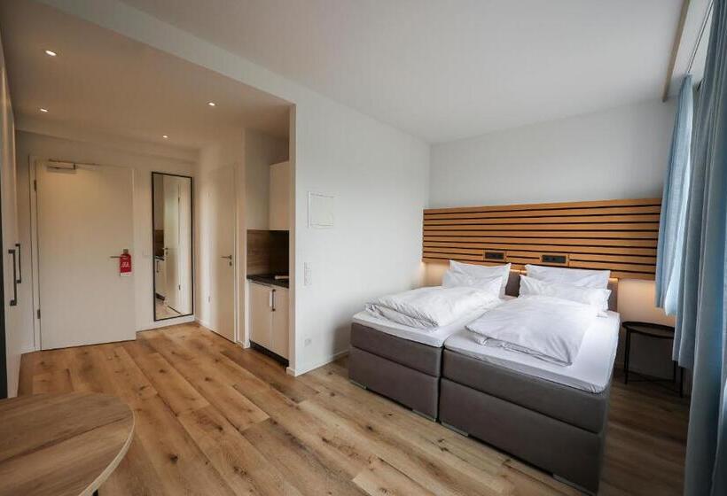 Coffee Fellows Hotel & Longstay