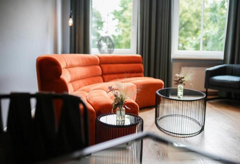 Coffee Fellows Hotel & Longstay