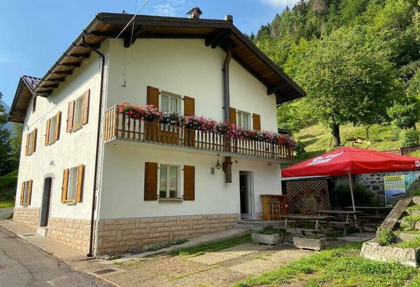 הוסטל Casa Ortis