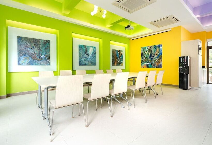 هاستل Solar Villas