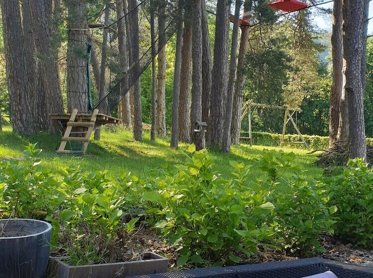 مبيت وإفطار Les O D Annecy