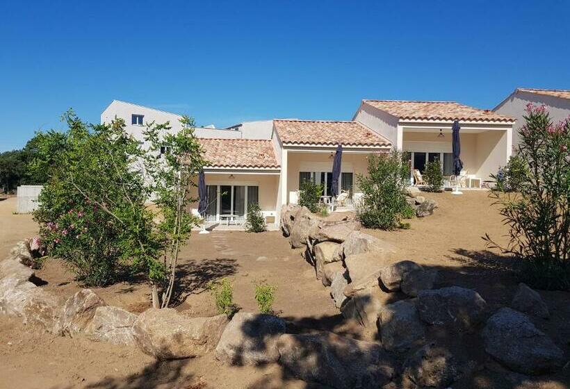 تختخواب و صبحانه Les Terrasses D'arutoli