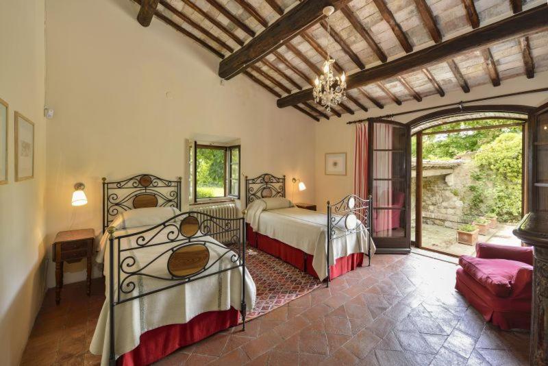 민박 Montauto Suites