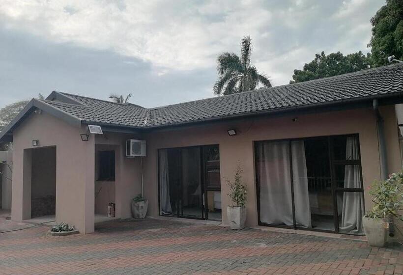 مبيت وإفطار Nqabanqaba