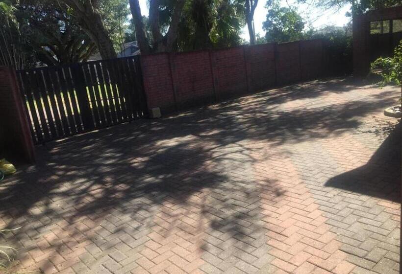 Bed and Breakfast Nqabanqaba