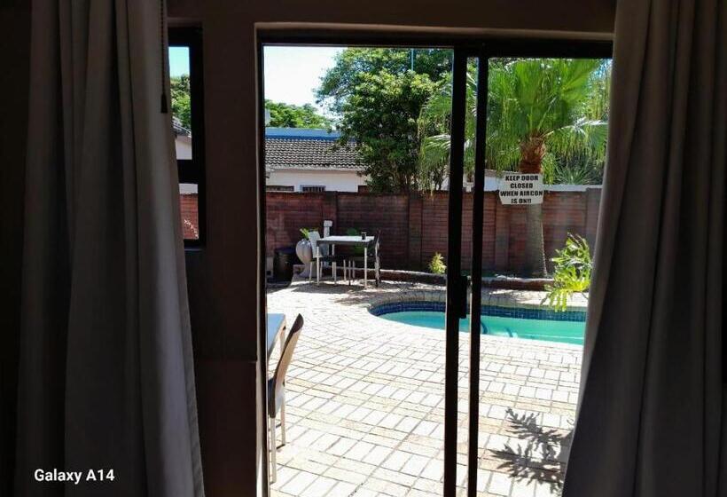 Bed and Breakfast Nqabanqaba