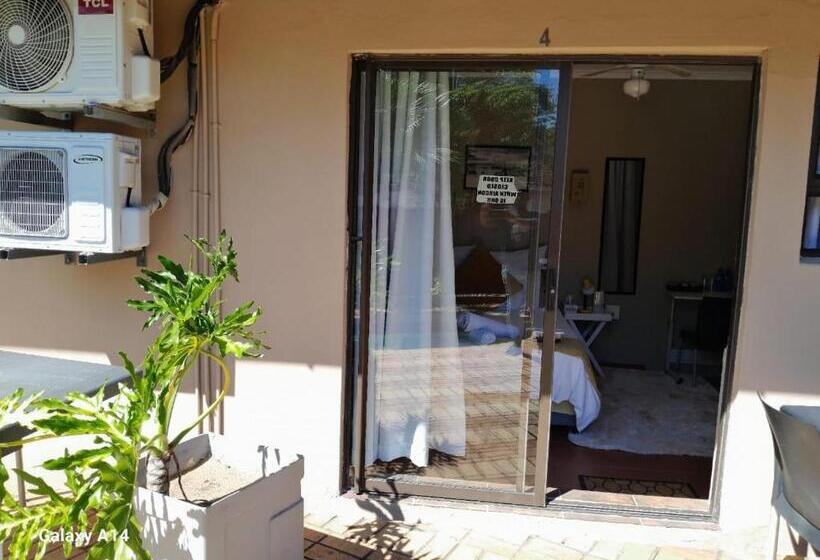 Bed and Breakfast Nqabanqaba