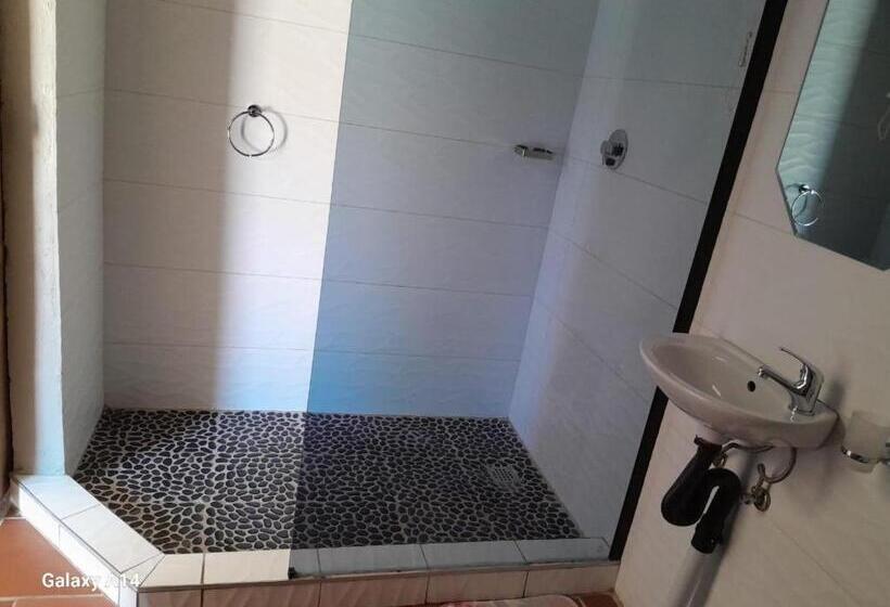 Bed and Breakfast Nqabanqaba