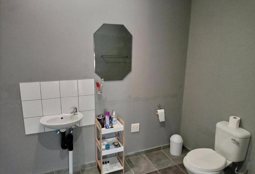 Bed and Breakfast Nqabanqaba