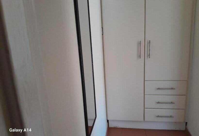 مبيت وإفطار Nqabanqaba