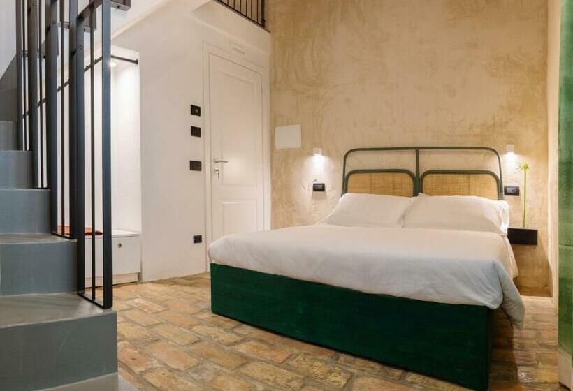 مبيت وإفطار Ognissanti Guesthouse & Suites