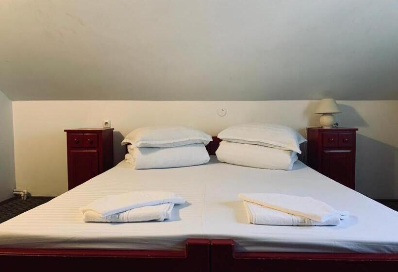 צימר Székely Fogadó   Hanul Secuiesc