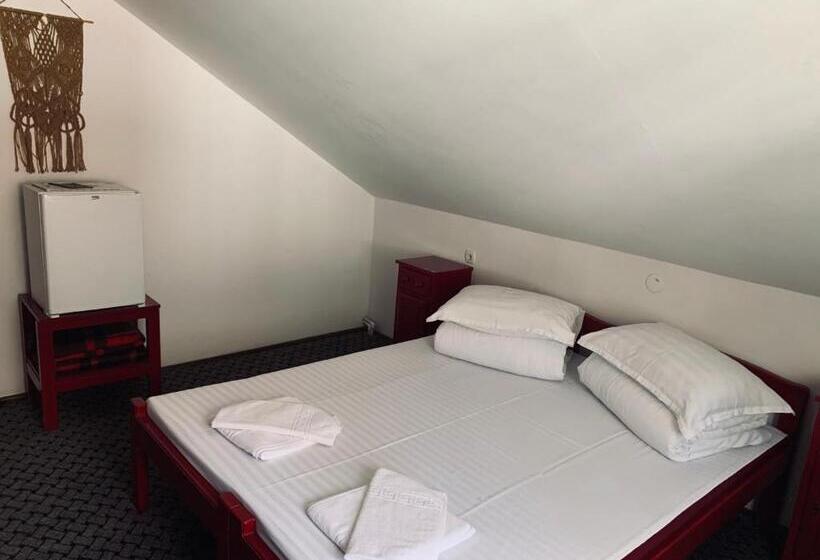 צימר Székely Fogadó   Hanul Secuiesc