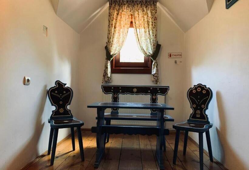 צימר Székely Fogadó   Hanul Secuiesc