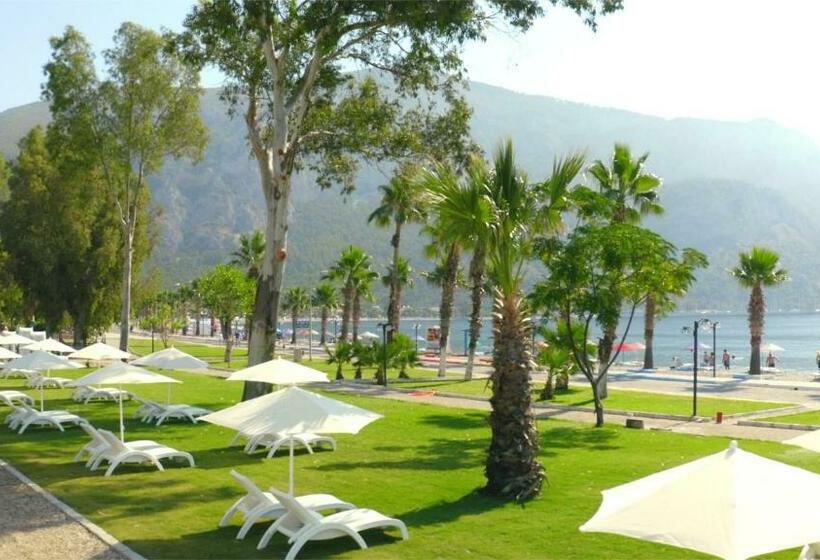 Dolunay Suit & Beach