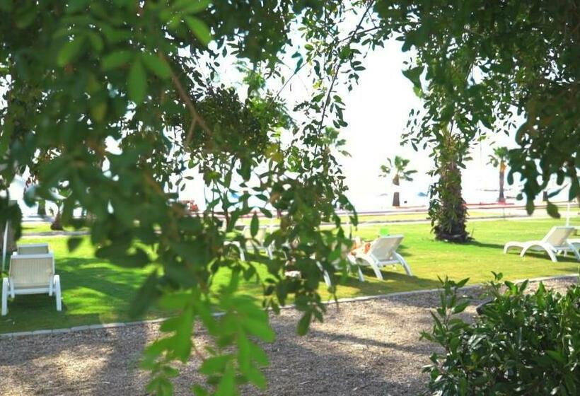 Dolunay Suit & Beach