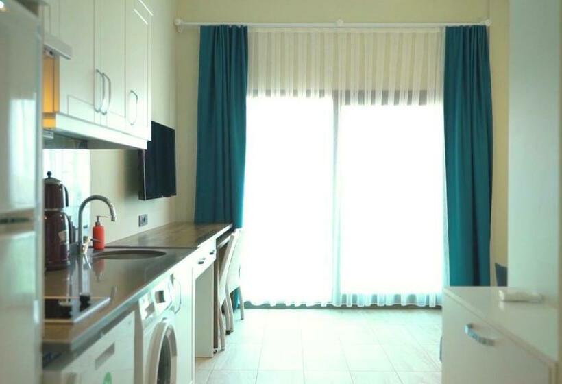 Dolunay Suit & Beach