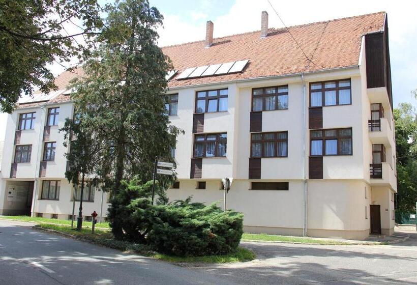 Harangtorony Szálló