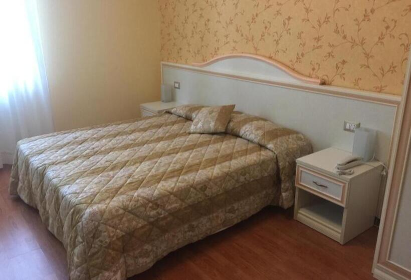 酒店 Albergo La Pineta