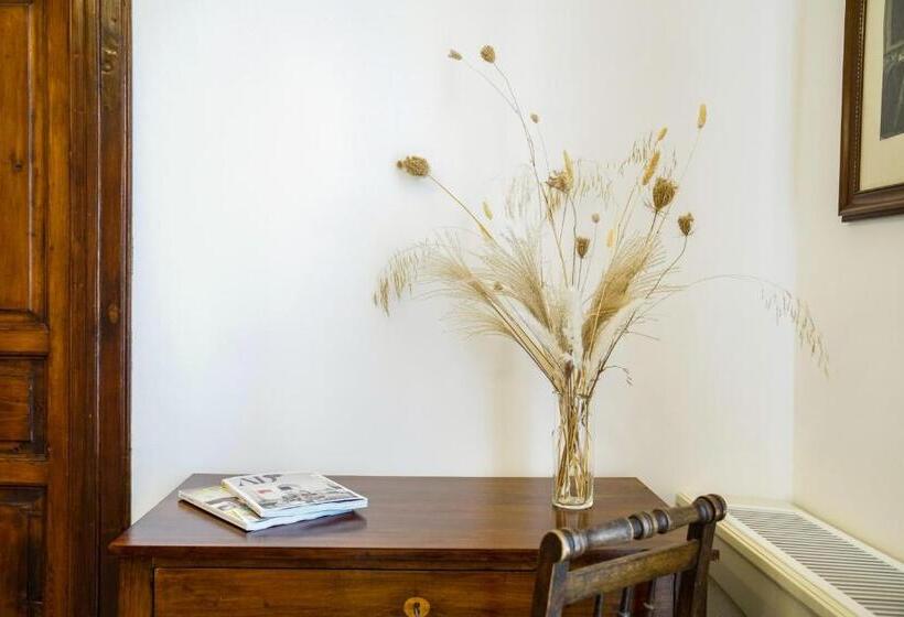 ホテル Borgo Santuri