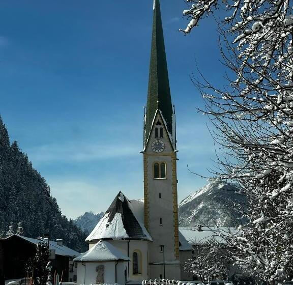 Отель Cafe Zillertal