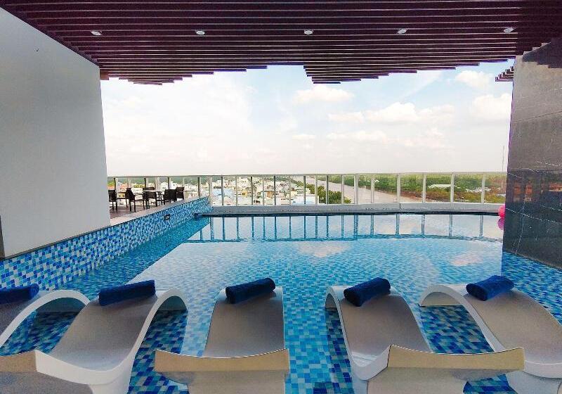 هتل Diamond Stars Ben Tre