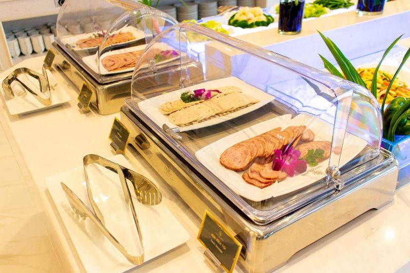 هتل Diamond Stars Ben Tre