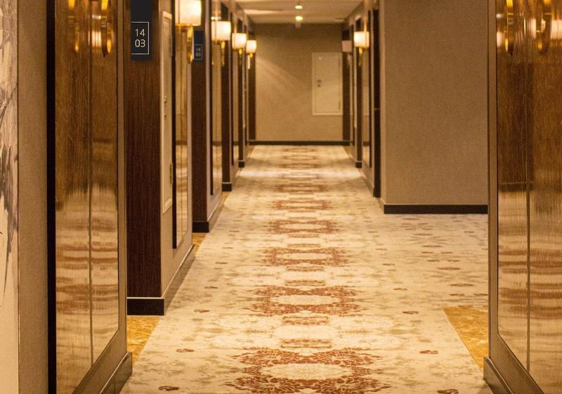 هتل Diamond Stars Ben Tre