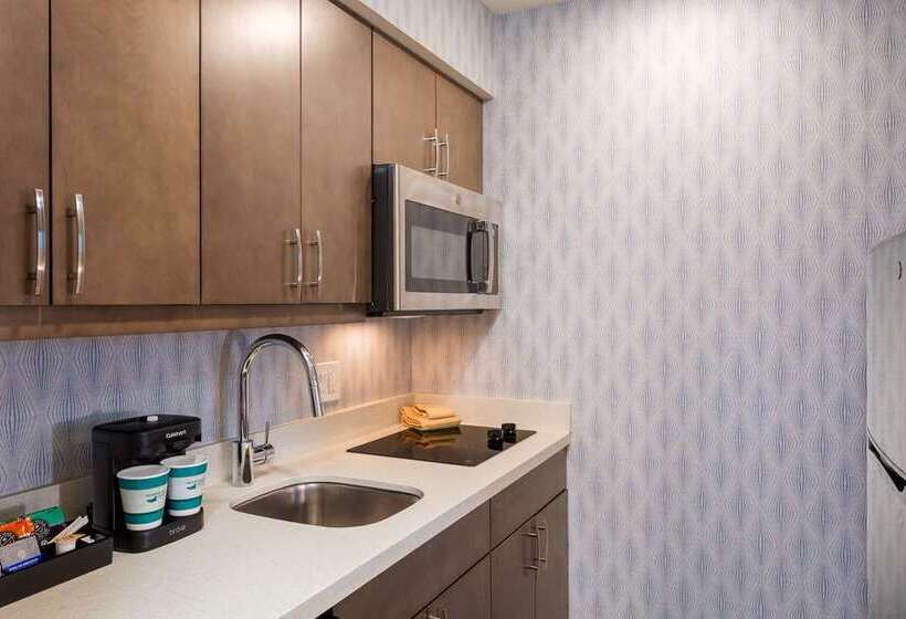 Отель Homewood Suites By Hilton Reston