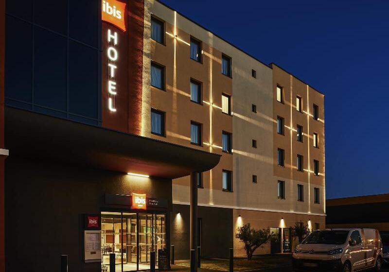 فندق Ibis Montlhery Paris Sud