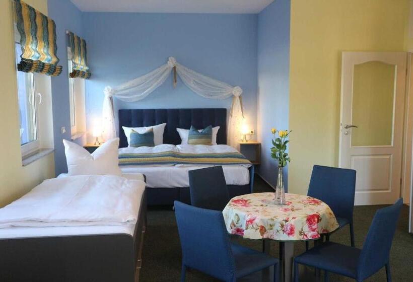 Отель Pension Am Waldguertel