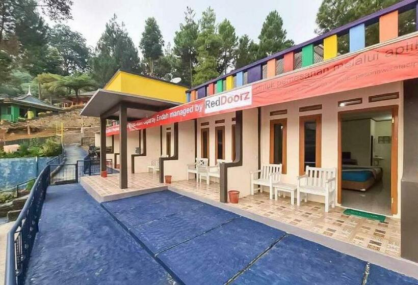酒店 Pesona Wisata Alam Ciparay Endah Mitra Reddoorz