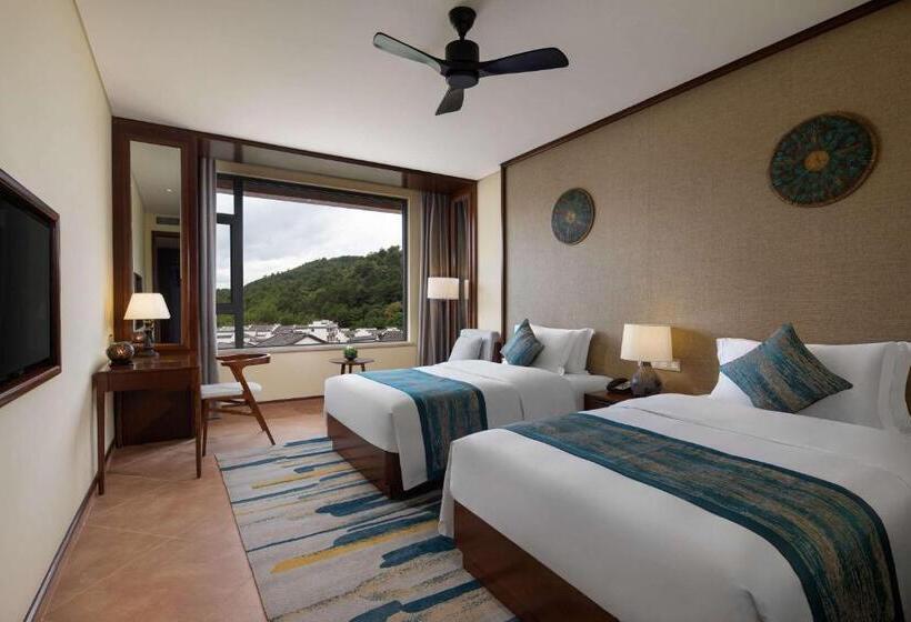 Отель Ramada By Wyndham Chenzhou Dongjiang Lake