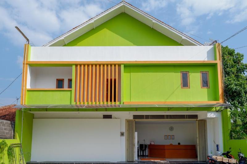 酒店 Reddoorz @ Jalan Wonosari Km.9