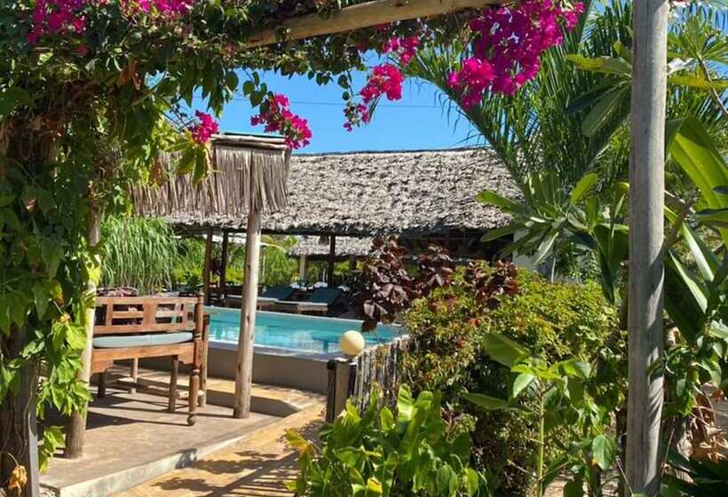 ホテル Shamba Village