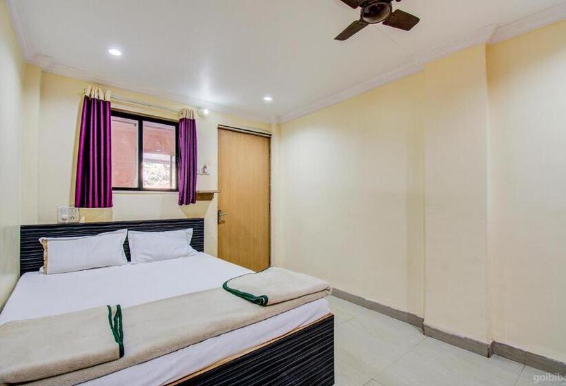 Отель Shilpa Strawberry Garden