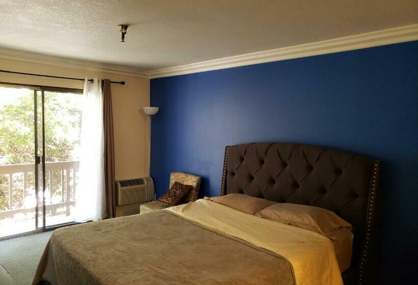 فندق Olympic Suites B08