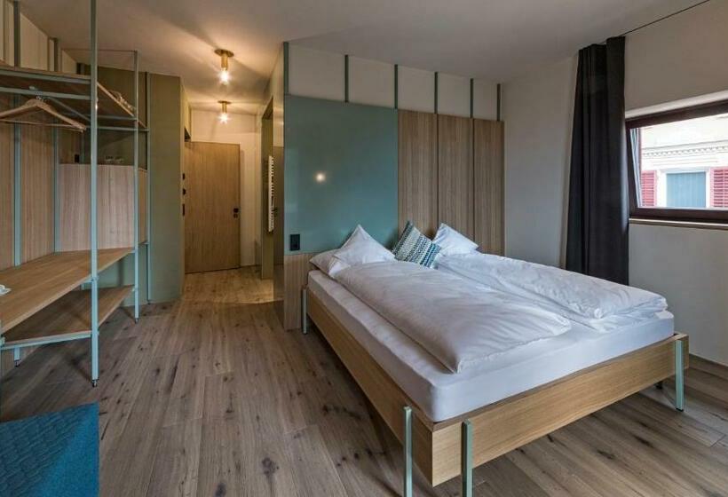 בית מלון כפרי Villa Mayr Rooms & Suites