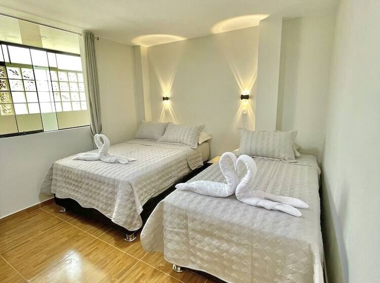 Jultom Inn Hotel & Suites