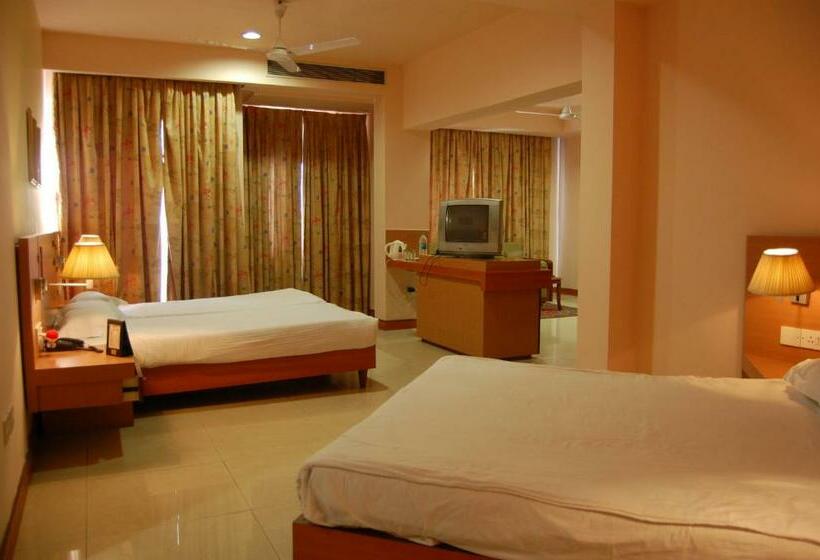 فندق على الطريق Savoy Greens Karnal