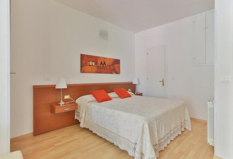 پانسیون Cateo