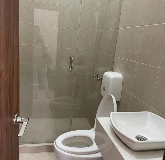 پانسیون Hostal Mar Y Tierra