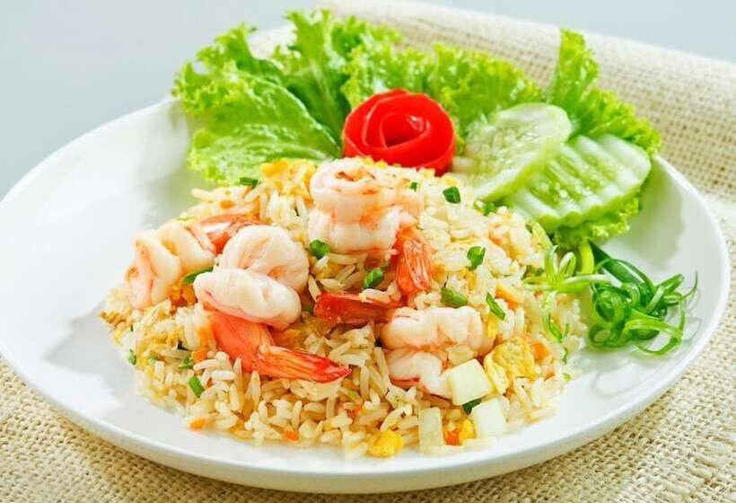 ペンション Khalisa Home Syariah Pontianak