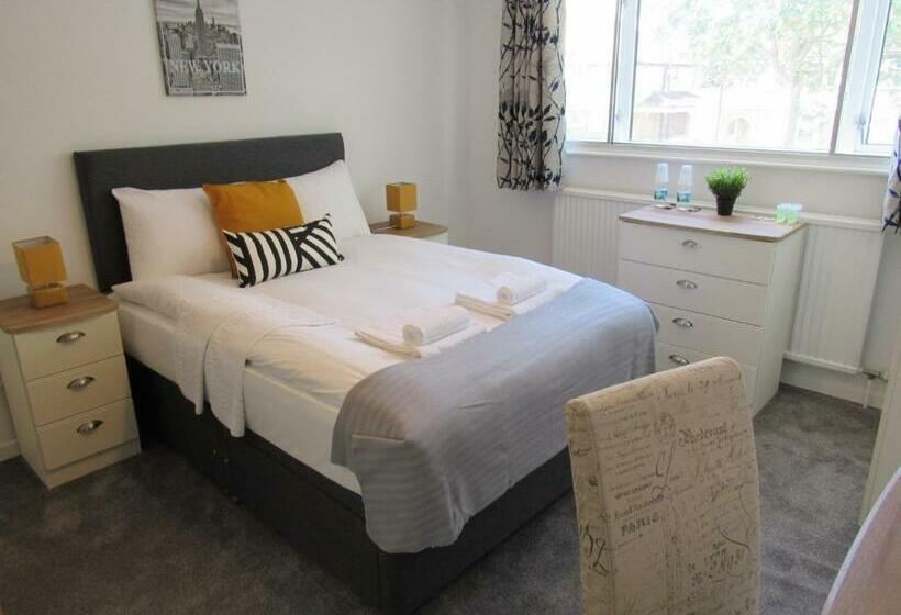 ペンション The Cambridge Suites   Tas Accommodations