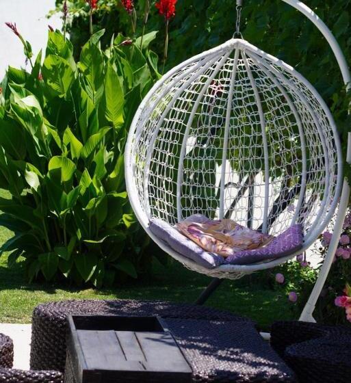 פנסיון Wait`n Sea House